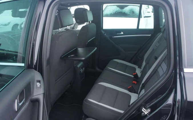 Volkswagen Tiguan cena 58900 przebieg: 132000, rok produkcji 2013 z Koszalin małe 407